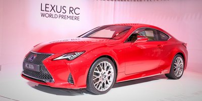 В Париже представлен новый Lexus RC