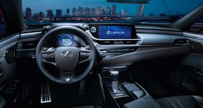 Интерьер Lexus ES